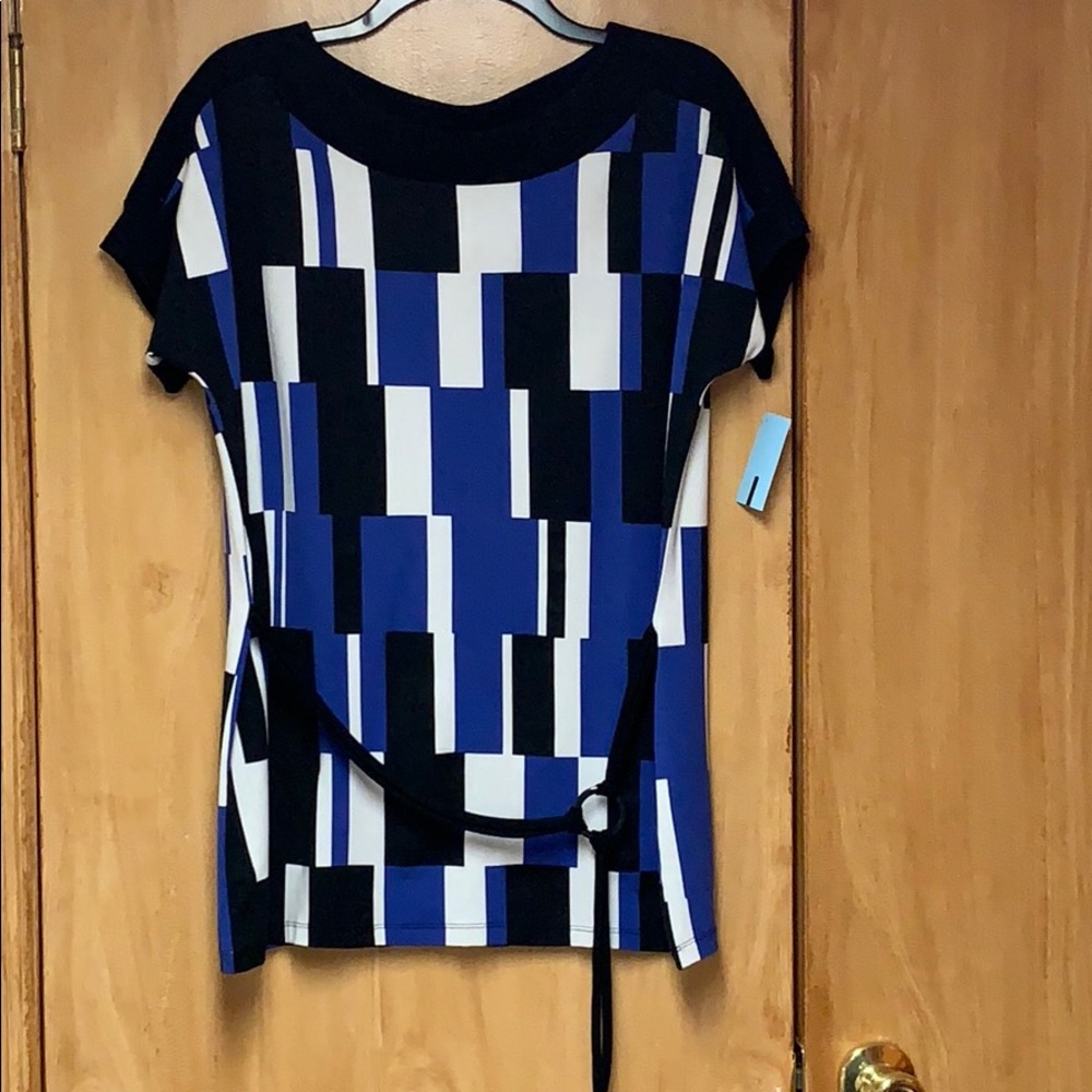 Short sleeve shirt